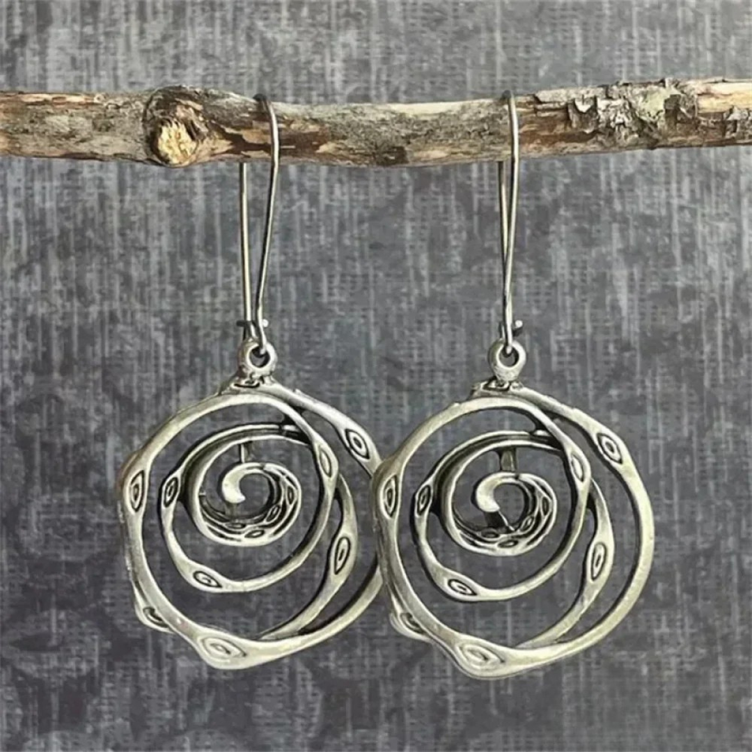 Labyrinth-Ohringe aus Silber