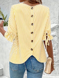 Savannah | Elegante gestreifte Bluse mit Knopfdetails