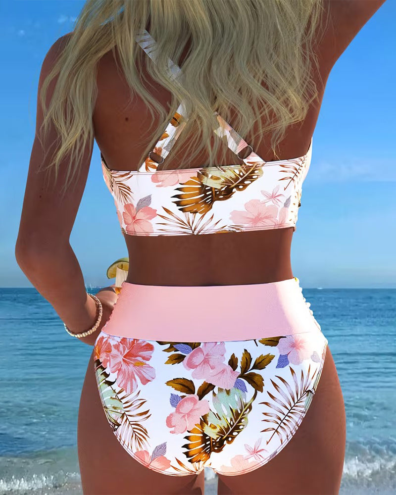 Clara | Bikini mit kontrastierendem Blumenmuster und Schlitz