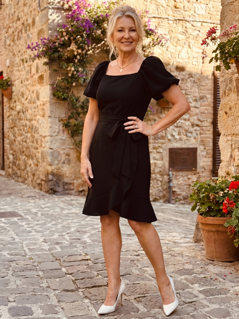 Ruosa | Mini-Kleid mit kurzen Puffärmeln und seitlichem Bindeband