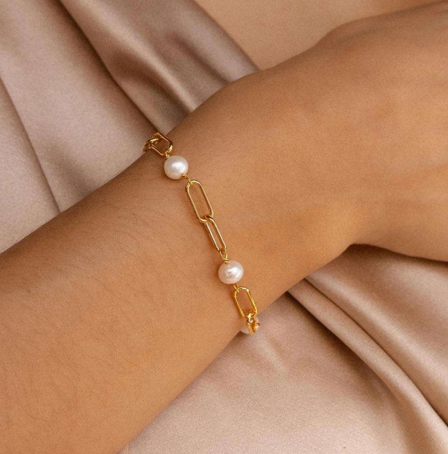 Zeitlose Perlenkette Armband