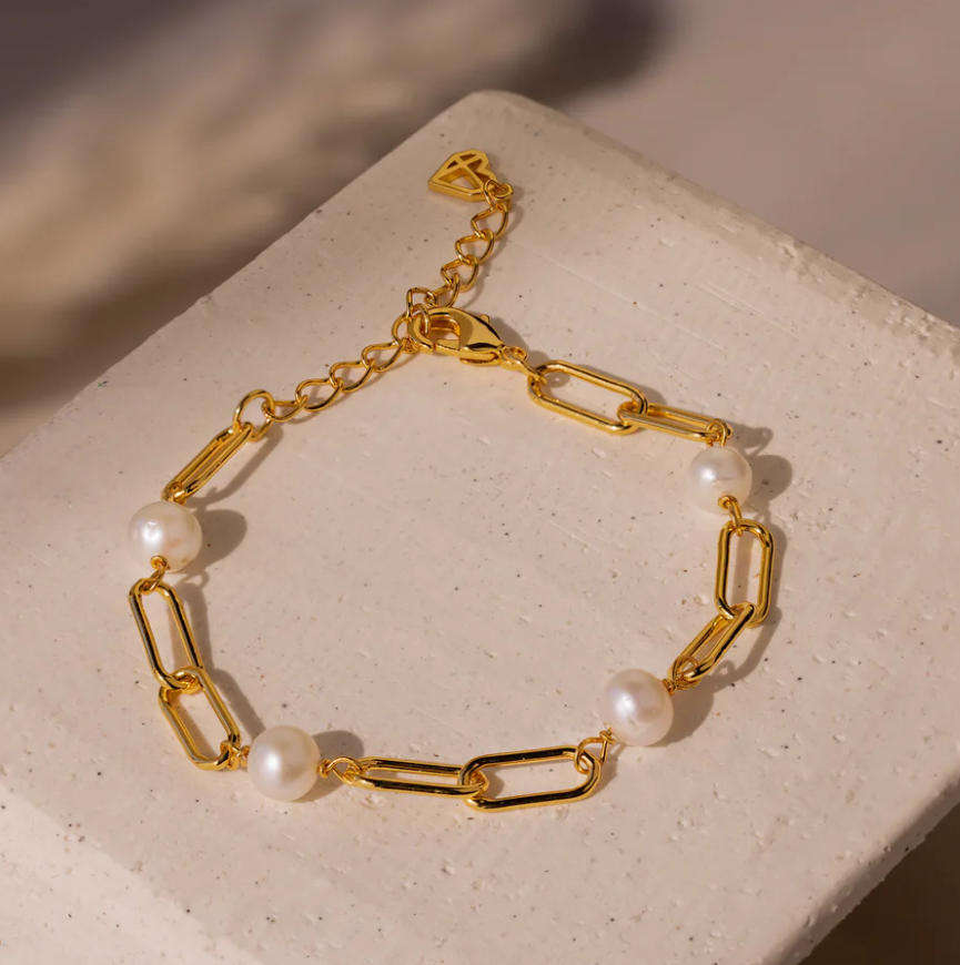 Zeitlose Perlenkette Armband