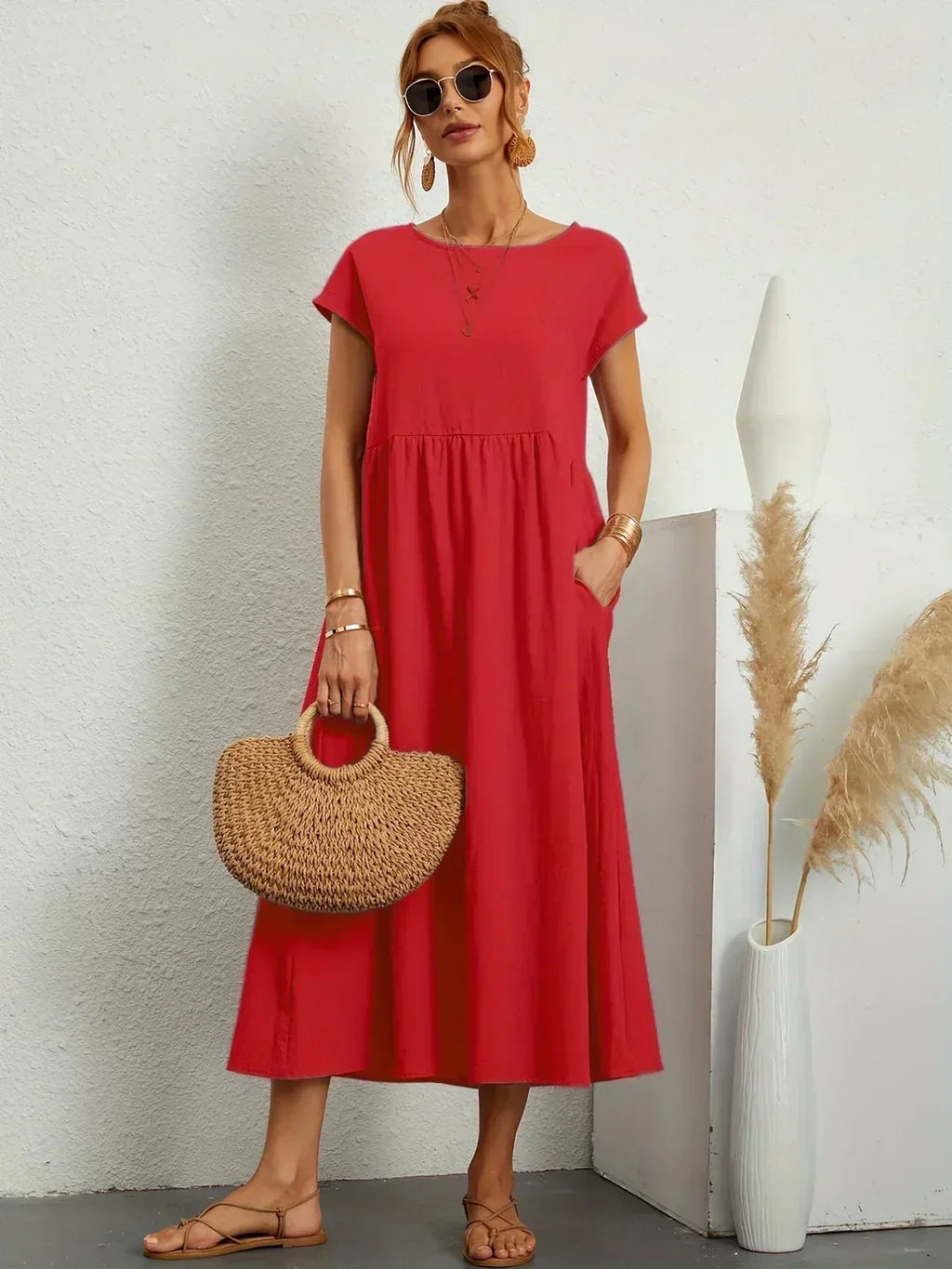 HIEKE | FLIESSENDES MIDIKLEID VON ZEITLOSER ELEGANZ