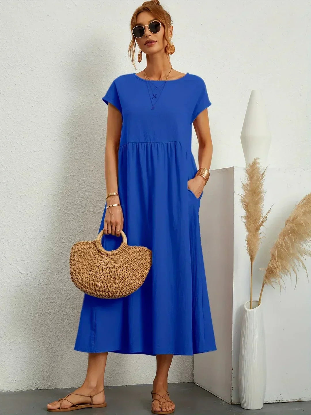 HIEKE | FLIESSENDES MIDIKLEID VON ZEITLOSER ELEGANZ
