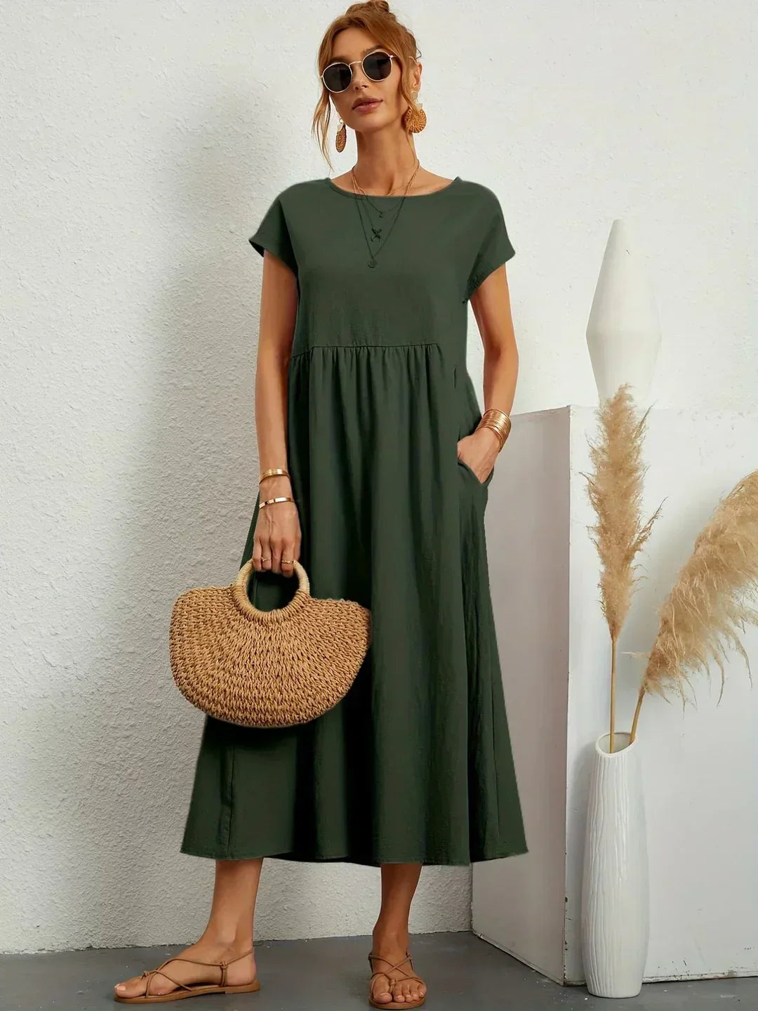 HIEKE | FLIESSENDES MIDIKLEID VON ZEITLOSER ELEGANZ