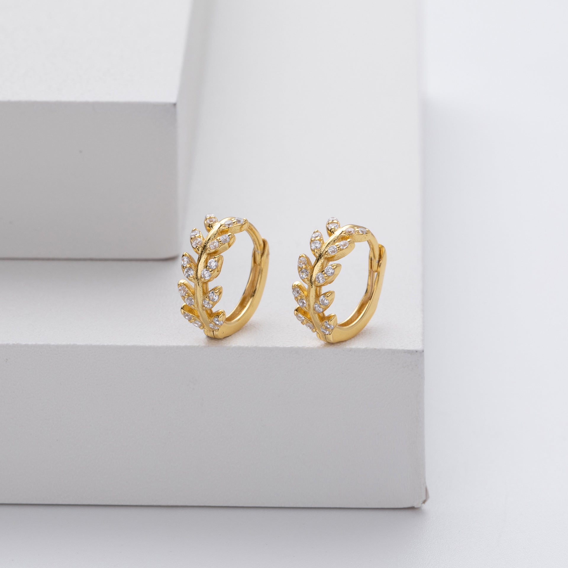 Pendientes de plata con forma de hoja