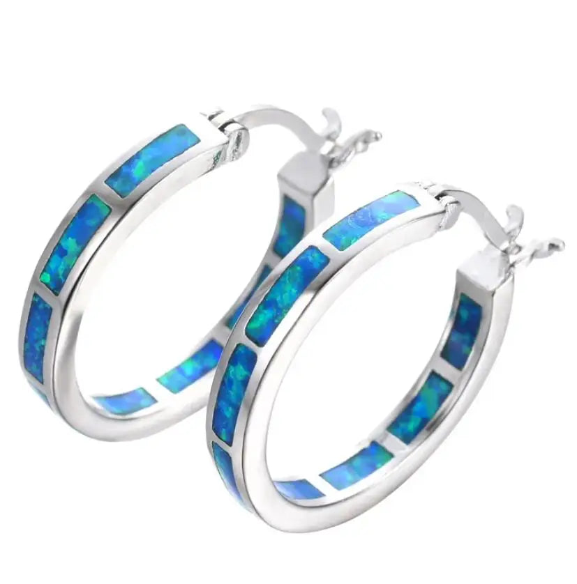 Schicke Ohrringe mit Blauem Feueropal