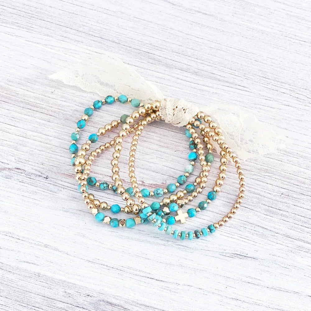Feminines Türkis Charm Armband