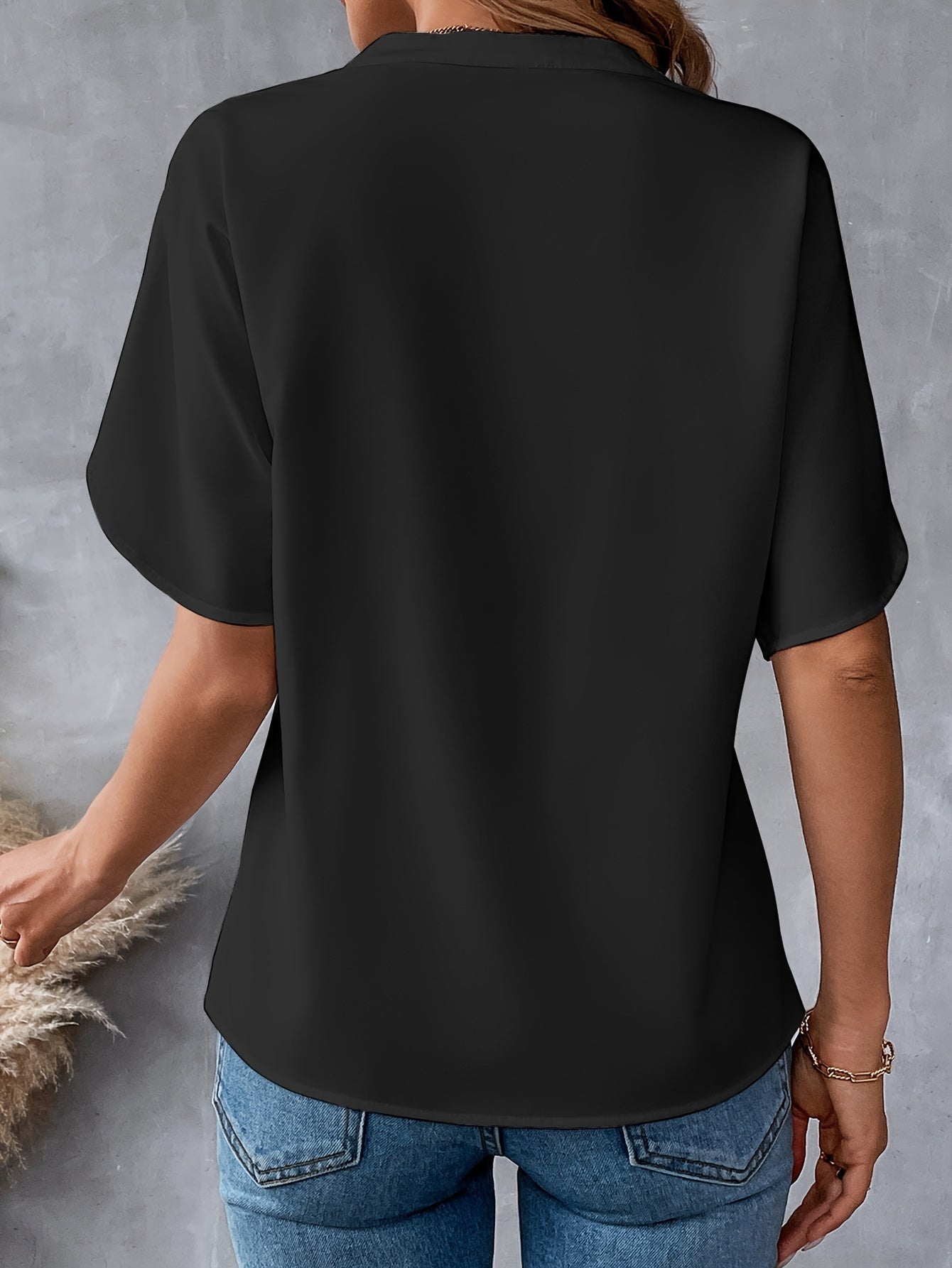 Scarlett | Elegante V-Ausschnitt-Bluse