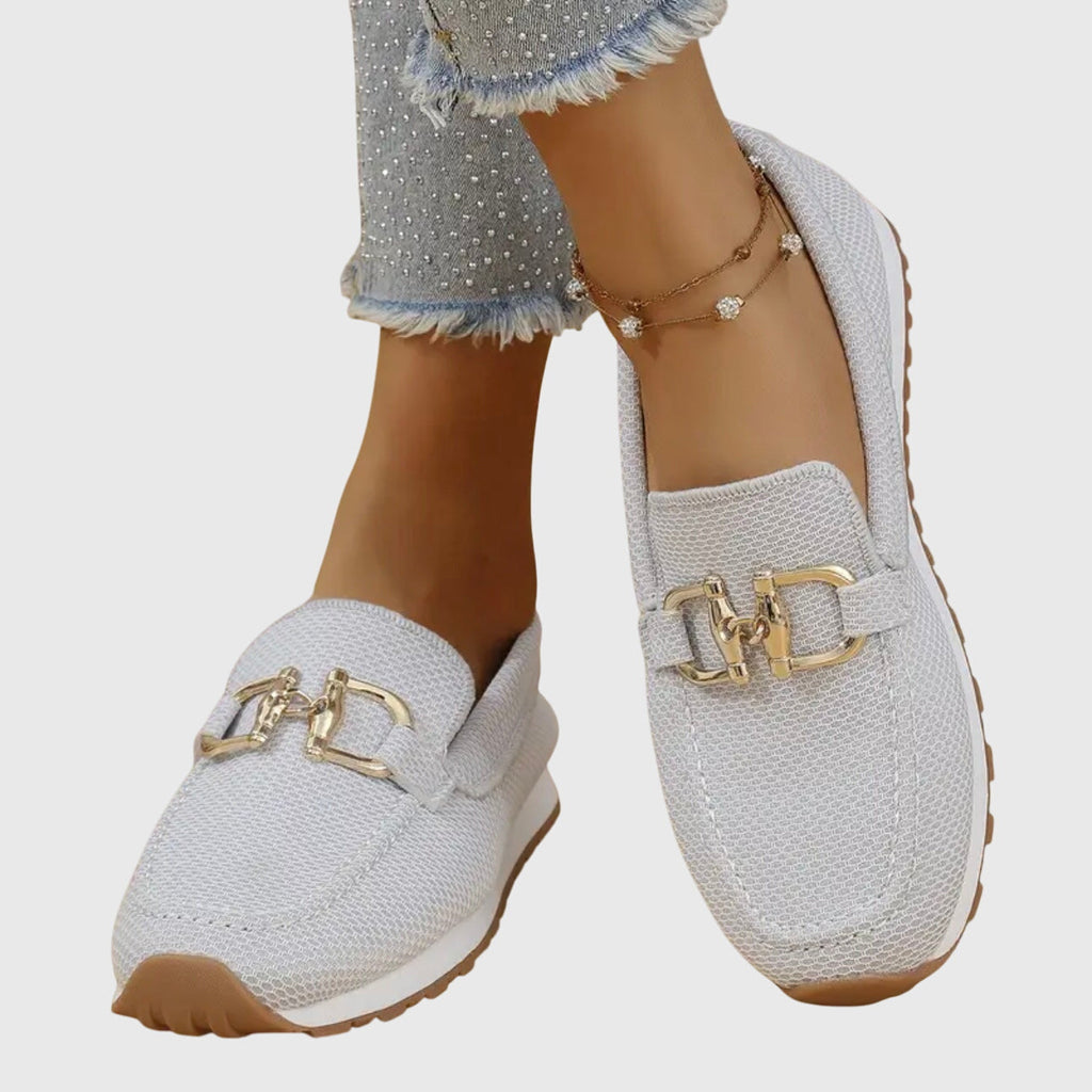 Susie -  Eleganter Slipper mit Golddetail