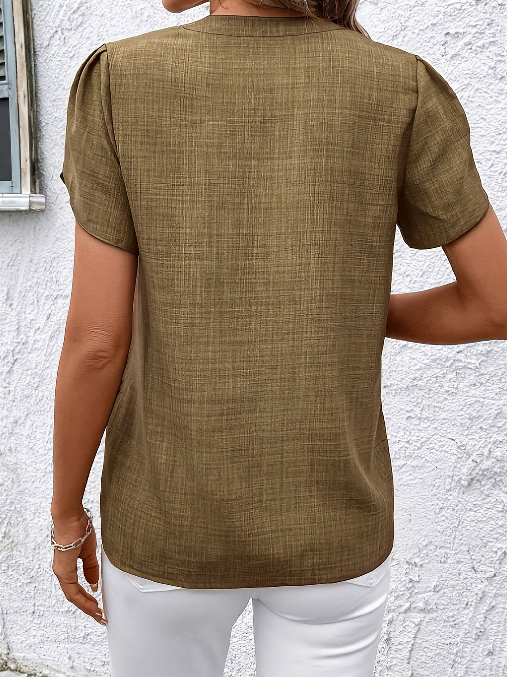 Delilah | Bluse mit Petalärmeln und V-Ausschnitt
