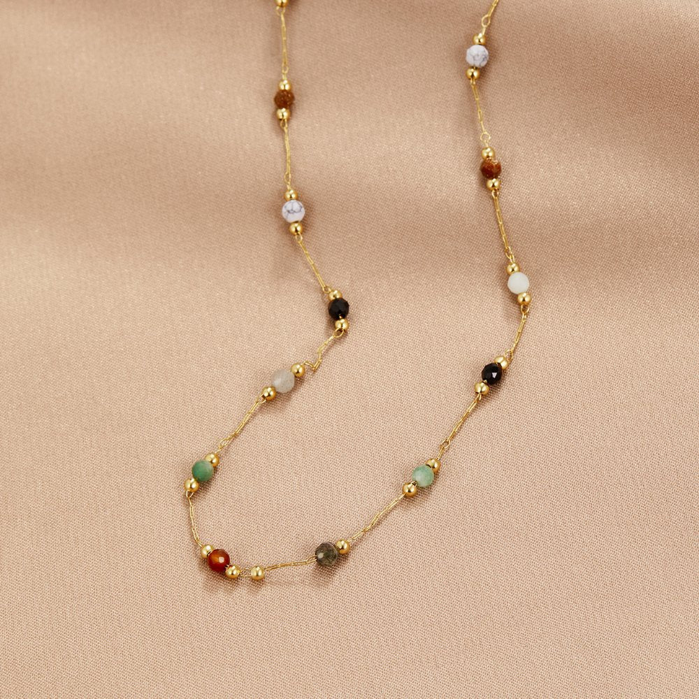 Minimalistische Collier mit Stein